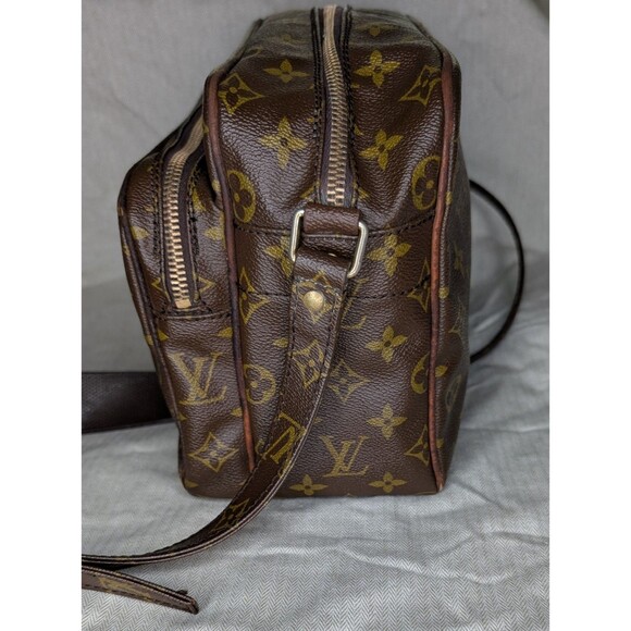 Louis Vuitton Nile Monogram Crossbody Bag M45244 Vintage Authentic w/ COA - Picture 6 of 16
